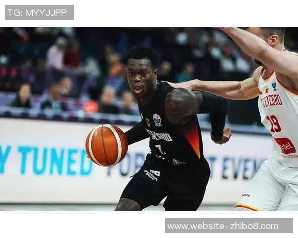丹尼斯施罗德的篮球之路：从德国天才到NBA明星的成长历程