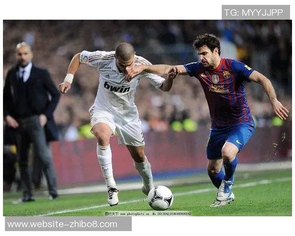 奥林匹克与巴萨历史交锋回顾与分析揭示两队对决的精彩瞬间与战术演变